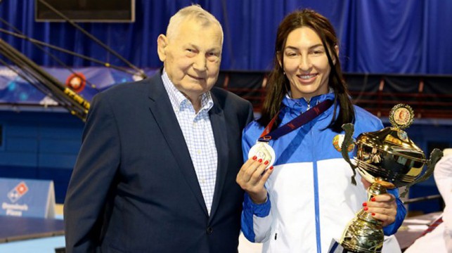 Белорусские атлеты завоевали 14 наград на турнире по борьбе на призы Александра Медведя
