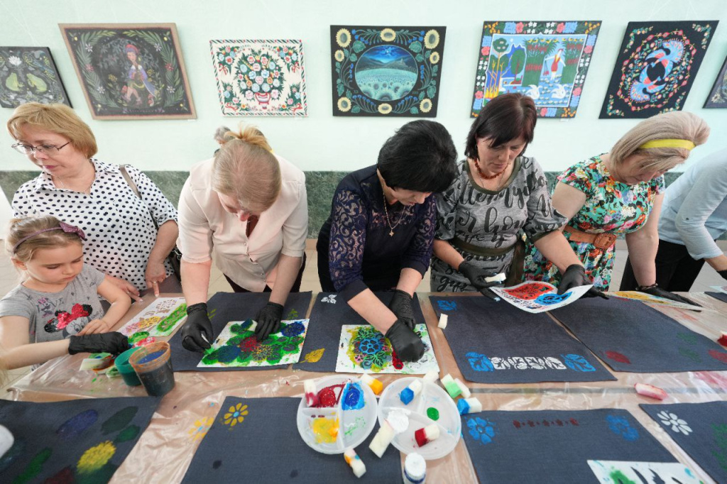 photo_2022-06-03_19-55-38.jpg photo_2022-06-03_19-55-38.jpg