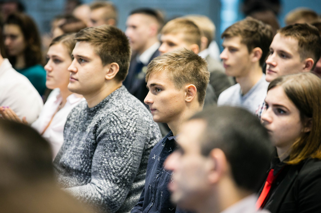 Зал и Колосов.jpg