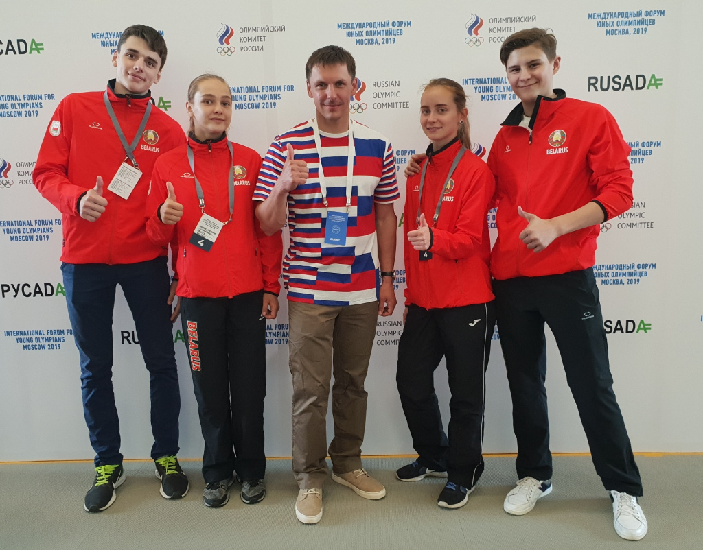 с куратором.jpg