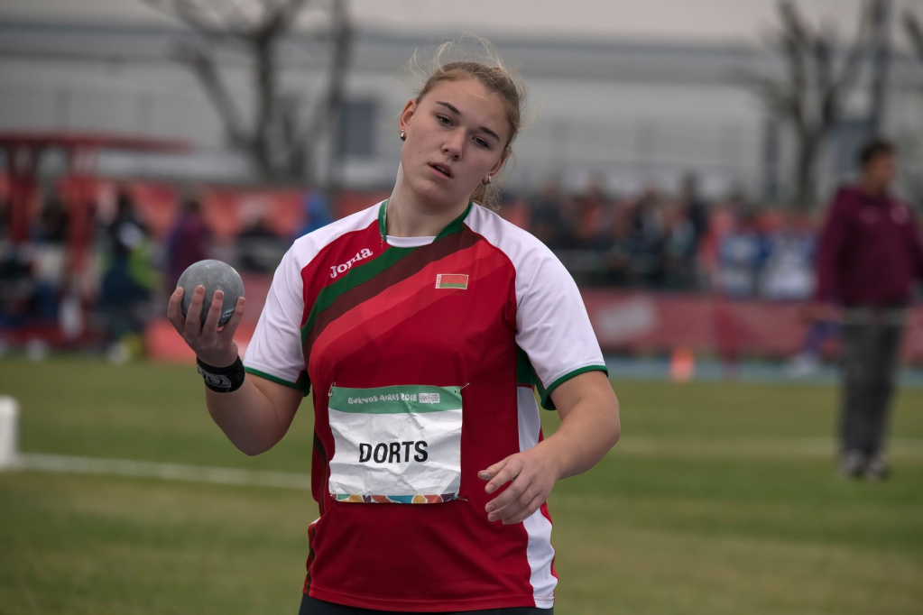 Belarus-2210.jpg Belarus-2210.jpg