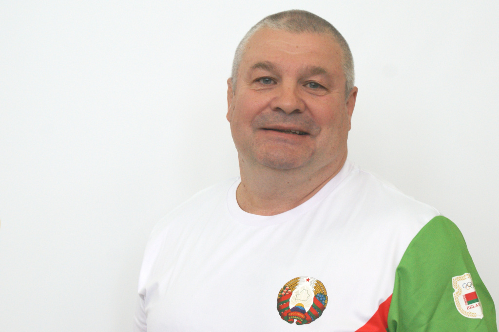 Юрий Решетников_тренер.JPG