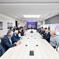 Виктор Лукашенко поздравил Министерство спорта и туризма Республики Беларусь с 30-летием 2