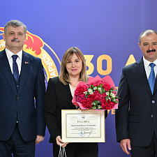 Виктор Лукашенко поздравил Министерство спорта и туризма Республики Беларусь с 30-летием 32