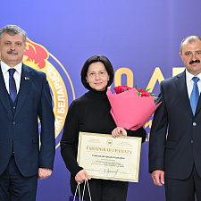 Виктор Лукашенко поздравил Министерство спорта и туризма Республики Беларусь с 30-летием 25