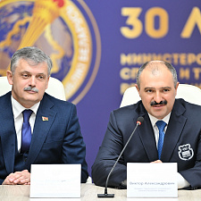 Виктор Лукашенко поздравил Министерство спорта и туризма Республики Беларусь с 30-летием 3