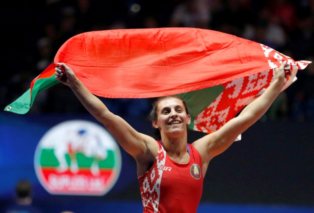 Ванеcса Колодинская завоевала золотую медаль на ЧЕ по борьбе
