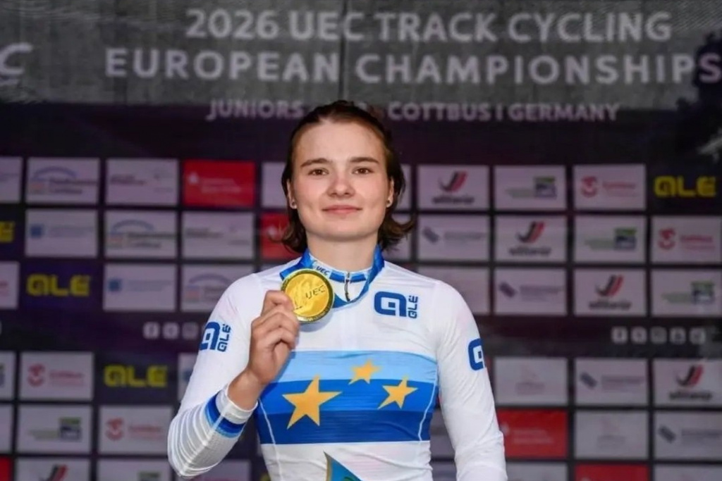 Полина Конрад — двукратная чемпионка молодежного первенства Европы по велоспорту