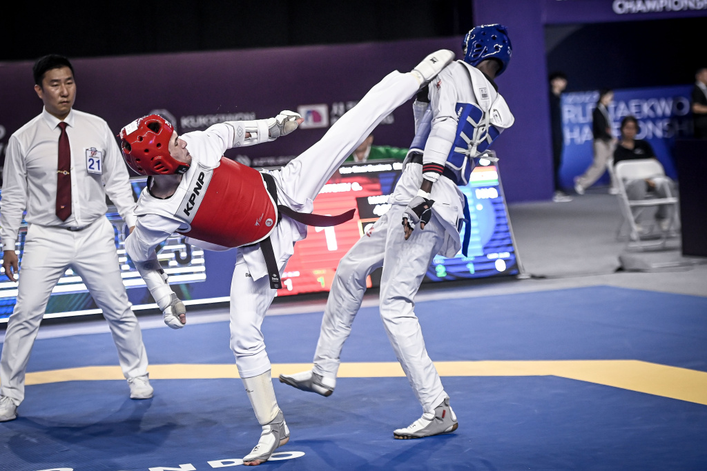 Таэквондисты Гурциев и Туравинов – чемпионы Европы-2026