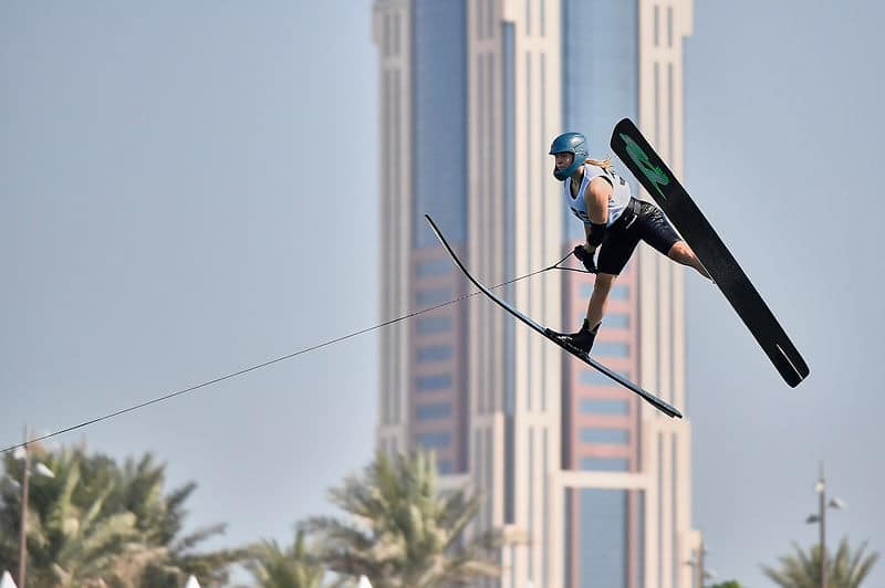Белорусские воднолыжники вышли в финал I Всемирных пляжных игр в Катаре