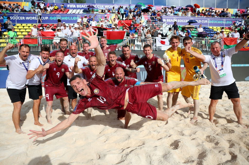 Сборная Беларуси по пляжному футболу вышла в финал чемпионата мира
