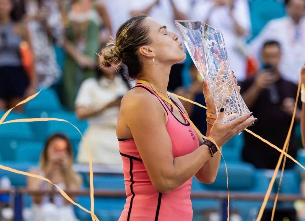 Глава НОК поздравил Арину Соболенко с победой на турнире WTA-1000 в Майами Глава НОК поздравил Арину Соболенко с победой на турнире WTA-1000 в Майами