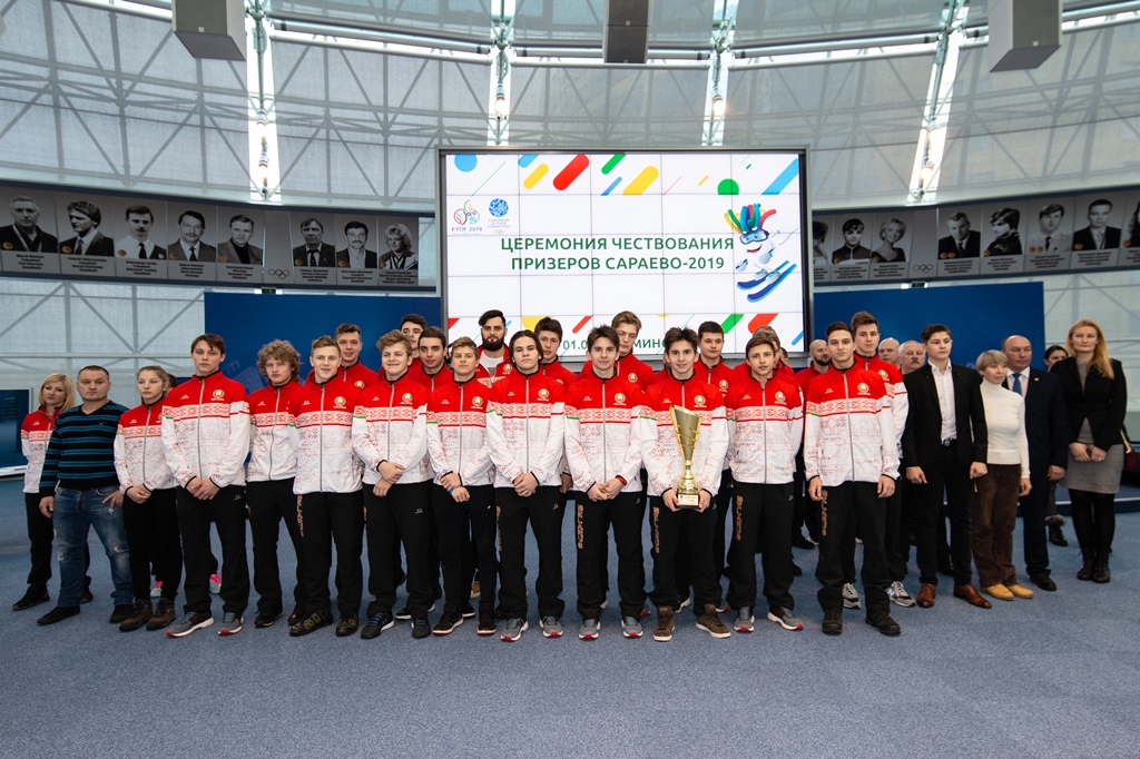 В НОК Беларуси чествовали медалистов зимнего ЕЮОФ-2019