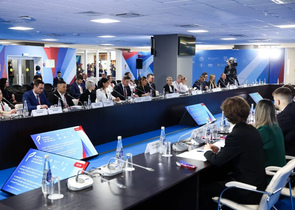 Athletes’ Commissions of Belarus’ NOC and ROC meet in Samara Athletes’ Commissions of Belarus’ NOC and ROC meet in Samara