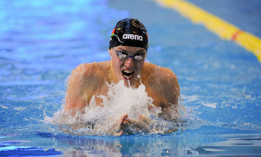 Ilya Shimanovich sets 100m breaststroke world record