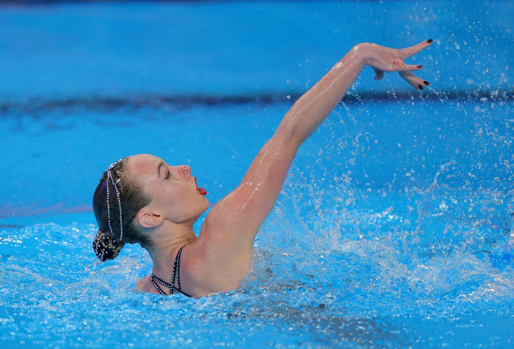 Василина Хондошко выиграла золото этапа Кубка мира по синхронному плаванию в Париже 
