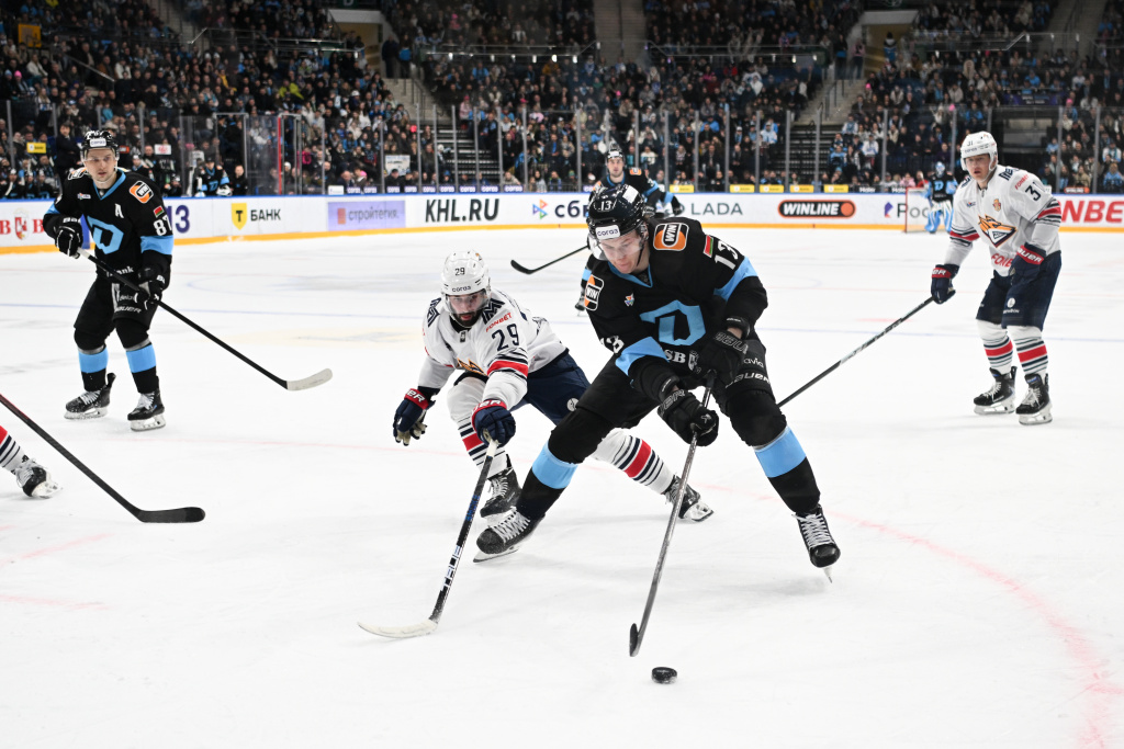 Динамо-Металлург 64.jpg Динамо-Металлург 64.jpg