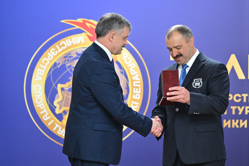 Ковальчук и ВА_2025-11-10_12-59-13.jpg Ковальчук и ВА_2025-11-10_12-59-13.jpg