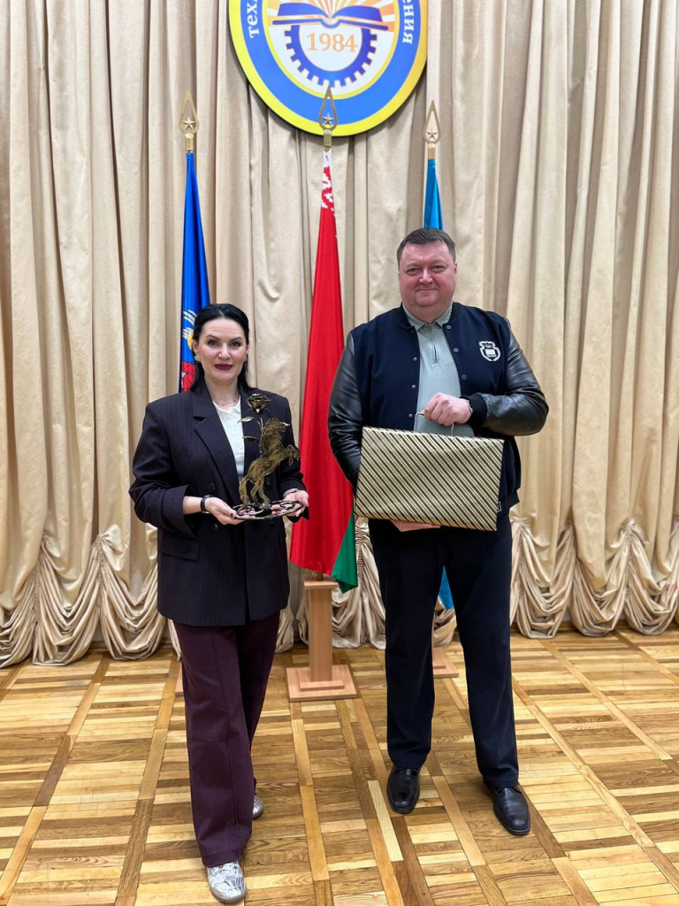 Довглаенок и Наташа_2026-03-19_14-07-35.jpg Довглаенок и Наташа_2026-03-19_14-07-35.jpg