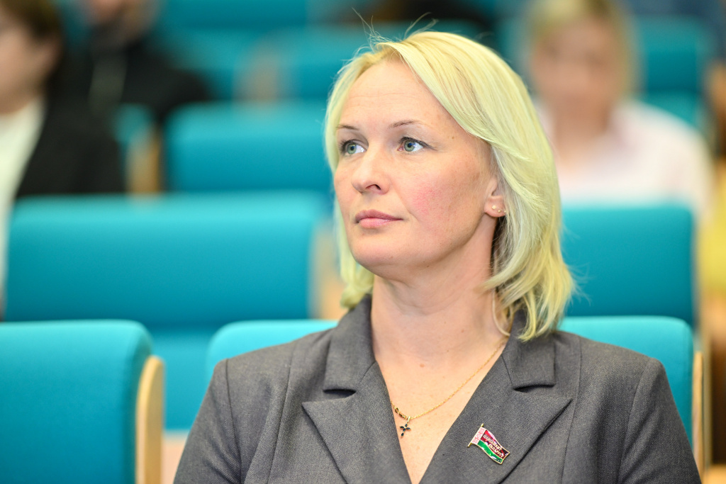 Конференция_федерации_плавания_22.jpg Конференция_федерации_плавания_22.jpg