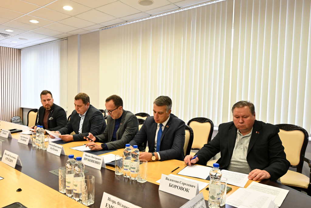 Заседание комиссии NZ9_0205.jpg