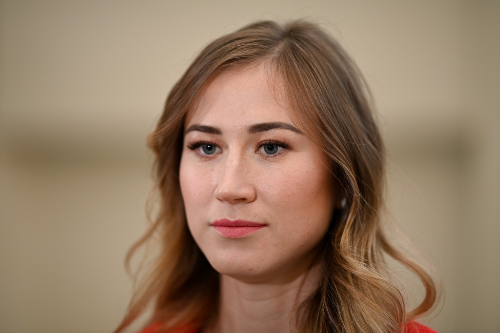 Алимбекова Встреча с командой по биатлону 2.JPG