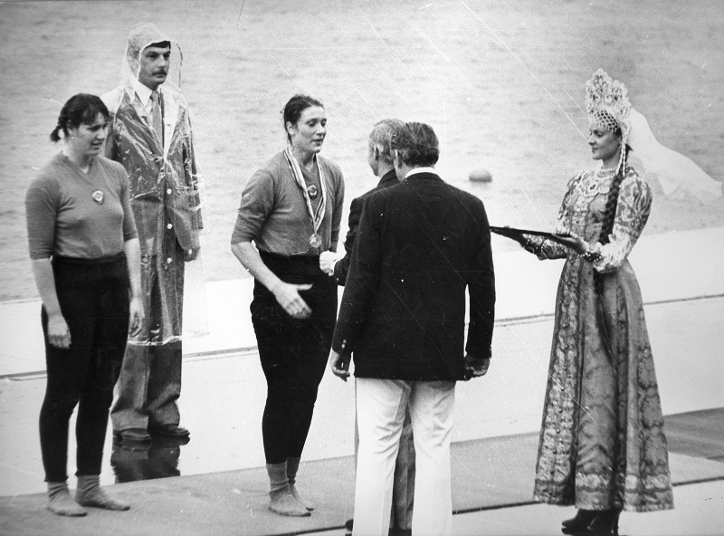 Хлопцева и Лариса Попова.jpg Хлопцева и Лариса Попова.jpg