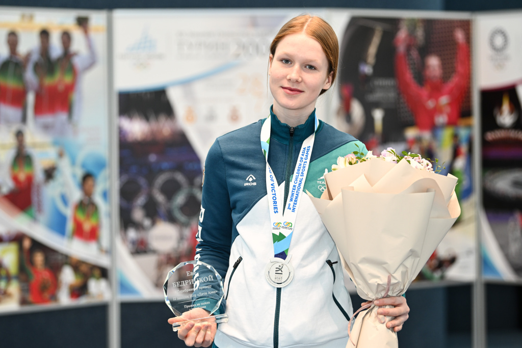 Чествование Дети Азии 82.jpg Чествование Дети Азии 82.jpg