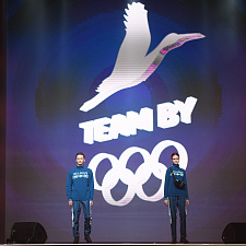 отмечает 30-летие 113