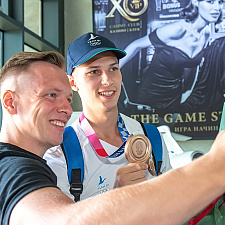 04-08-2021 - 47Встреча призёра олимпиады Максимы Недосекова