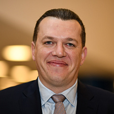 отмечает 30-летие 29