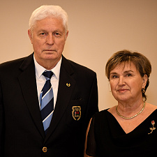 отмечает 30-летие 4