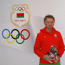 EYOF-2015-skiing-dilzhenko-coach2