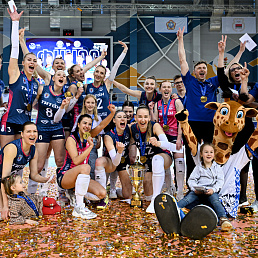 Волейболистки "Минчанки" в восьмой раз подряд выиграли чемпионат Беларуси