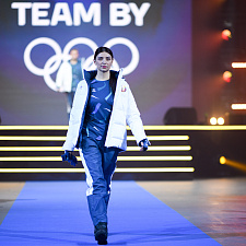 отмечает 30-летие 125