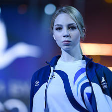 отмечает 30-летие 135