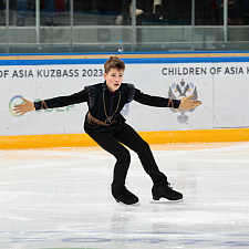 Новокузнеце откатали короткую программу фигуристы 14