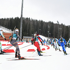 и Лазовский вошли в тройку лучших по итогам масс-старта на этапе Кубка Содружества 53