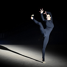 Rhythmic gymnastics 82