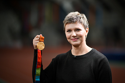 Юлия Нестеренко олимпийская чемпионка в беге на 100 метров