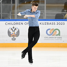 Новокузнеце откатали короткую программу фигуристы 4