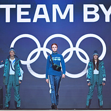 отмечает 30-летие 134