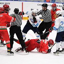 юношеской сборной Беларуси до 16 лет проиграли первый матч в Новокузнецке 63