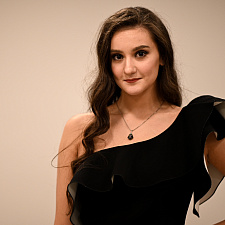 отмечает 30-летие 7