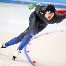 17.02.2022 Конькобежный спорт. Игнат Головатюк 1000 м