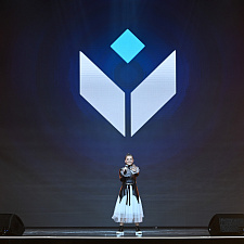 отмечает 30-летие 106