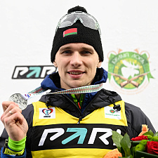 Смольский стал вторым в преследовании на этапе Кубка Содружества 74
