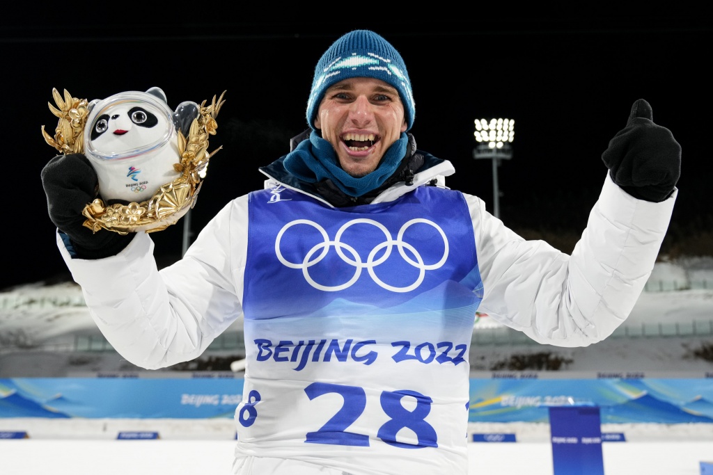 Anton Smolski wins silver medal at 2022 Beijing Olympics!